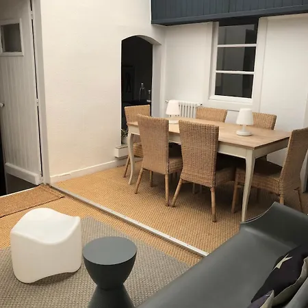 Proche Avec Jardin Et Terrasse Châtelaillon-Plage