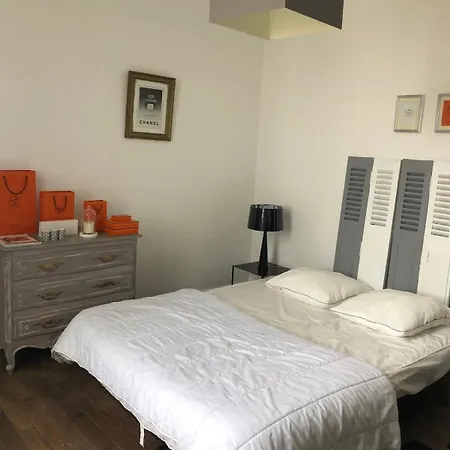 Proche Avec Jardin Et Terrasse