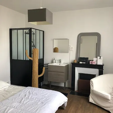 Proche Avec Jardin Et Terrasse Châtelaillon-Plage