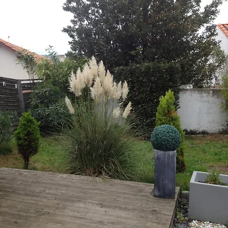Proche Avec Jardin Et Terrasse *
